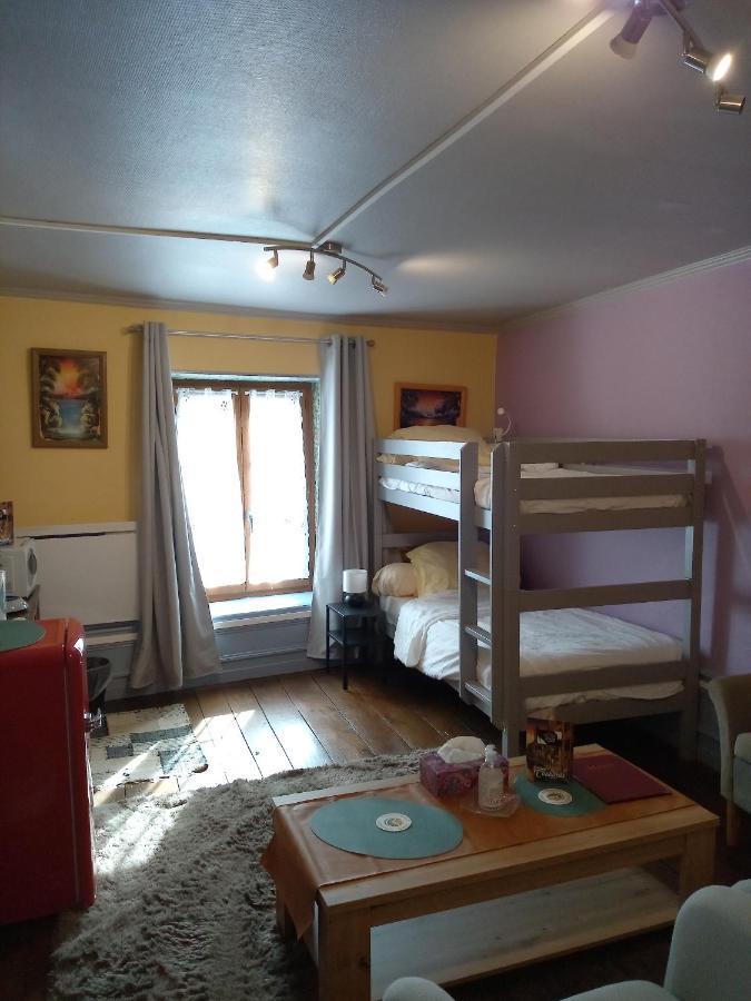 Bed and Breakfast Jonquille Chic La Piccola Venezia Vrécourt Esterno foto